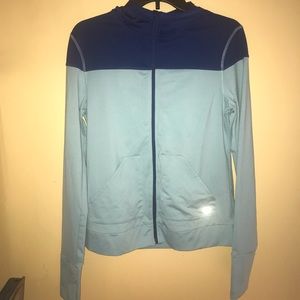 Light sporty sweatshirt!